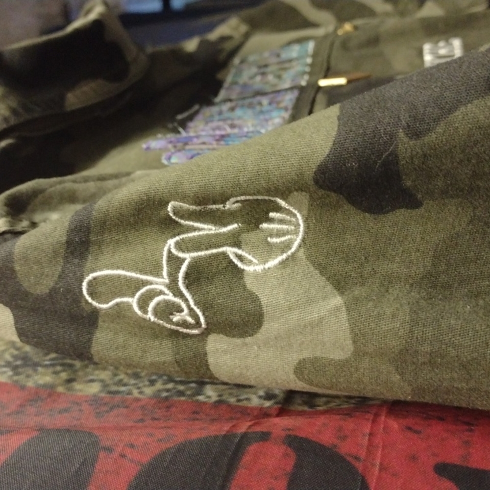 Custom Embroidered Camo jacket - Picture 3 of 3